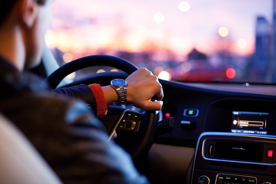 8 Seater Car Hire Cairns
