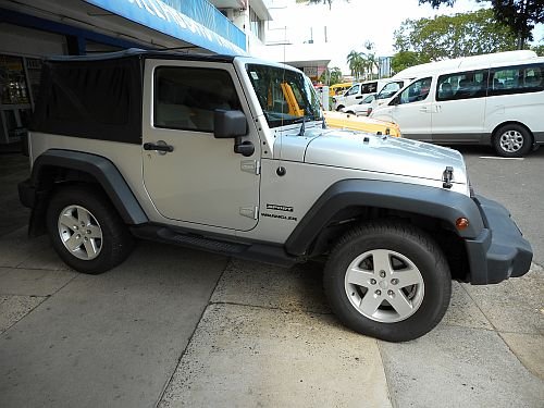 Cheap 4wd car Hire in cairns
