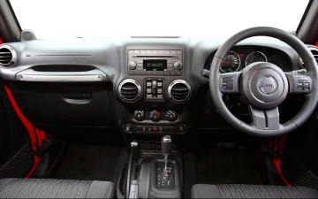 Rent Jeep Manual standard excess of $4000.00 may be reduced down to $1000.00 for aged 25+ by paying $39.00 per day. 